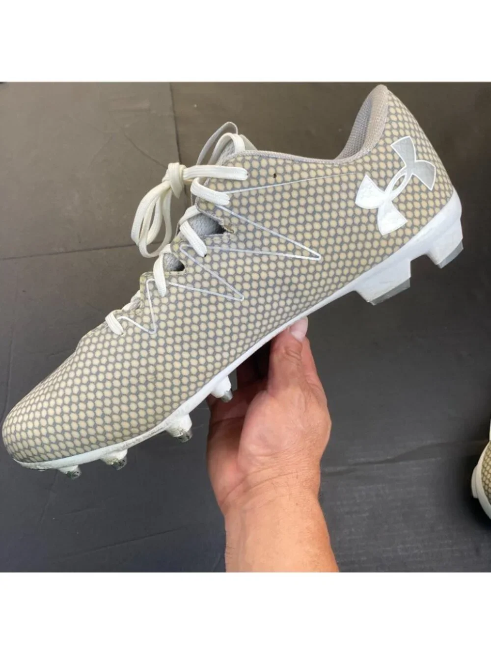 Under Armour Nitro Low MC Football Cleats.  Gray, Manmade, Mens Size 16